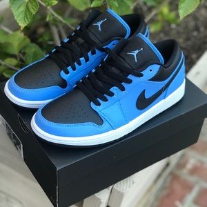 Jordan 1 low university blue brand new size 9.5